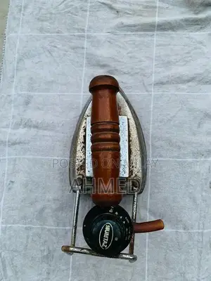 Photo - Mumtaz Manual Gas Iron with Wooden Handle - Heavy Duty Dhobi Style Pre
