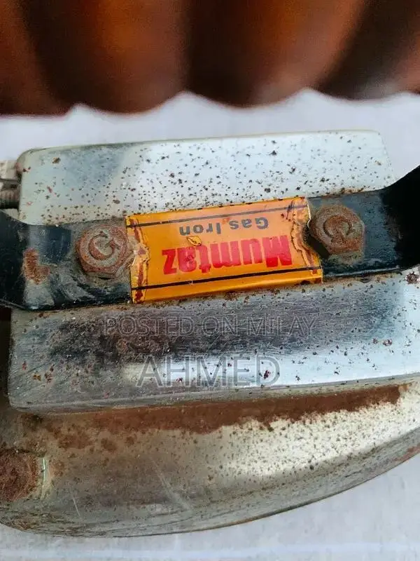 Mumtaz Manual Gas Iron with Wooden Handle - Heavy Duty Dhobi Style Pre