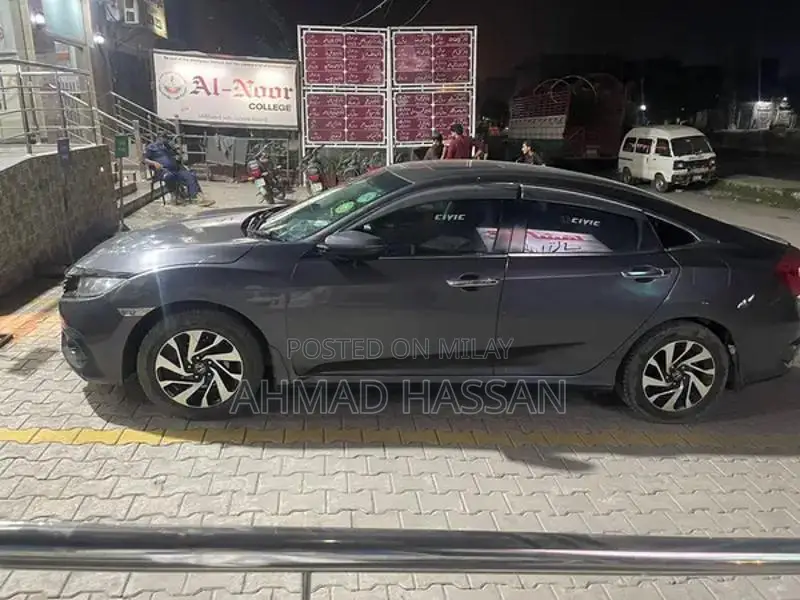 Honda Civic VTi Oriel 1.8L Sedan, Well-Maintained Condition