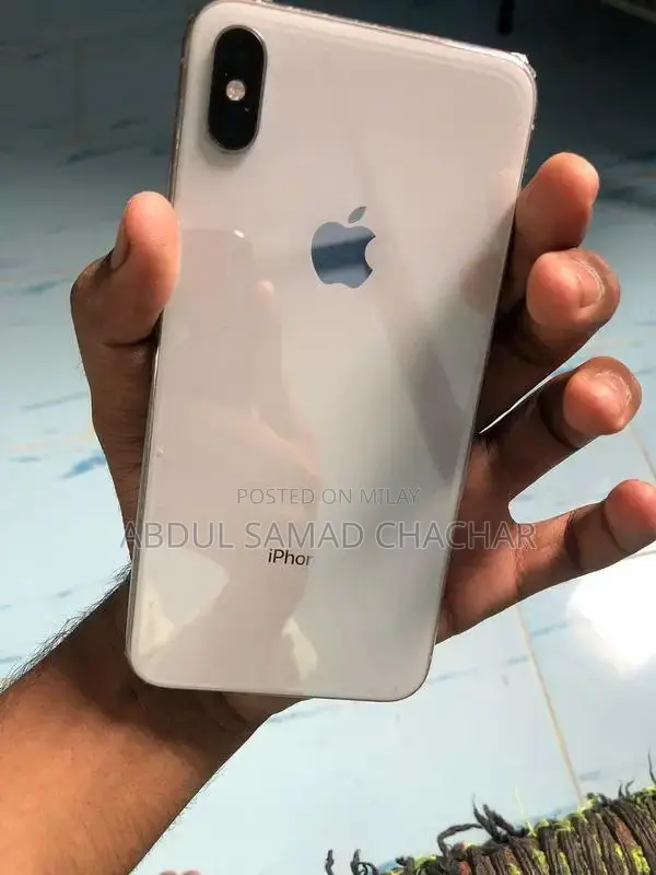 Apple iPhone XS Max 64GB, Original Battery, Minor Screen Dot