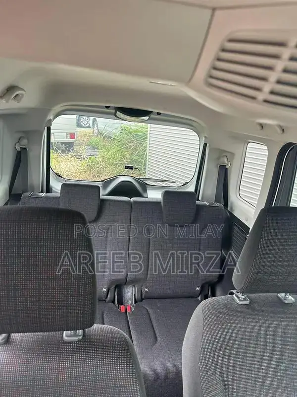 2023 Suzuki Spacia Custom Hatchback, Low Mileage, Japanese Import