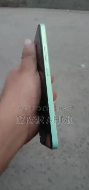 Apple iPhone 10/X 64GB Excellent Condition, Complete with Box and Char