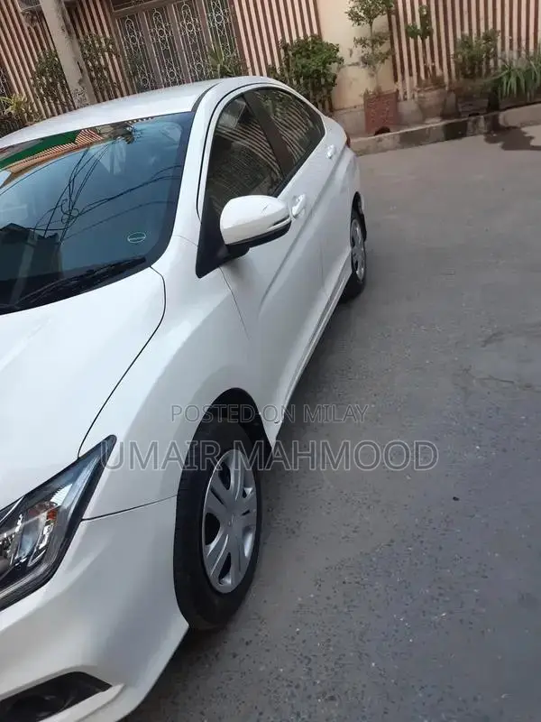 Honda City 1.2 Manual Sedan, Brand New Condition, First Owner