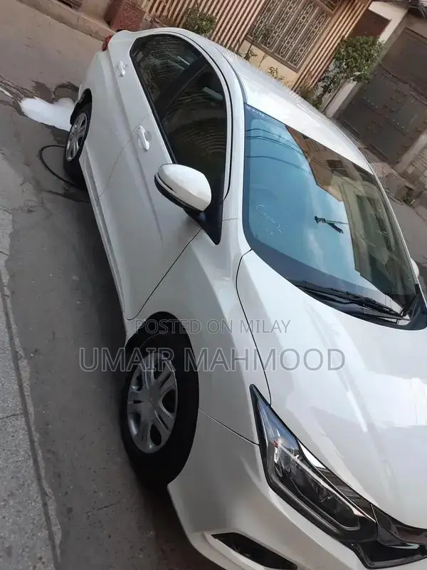 Honda City 1.2 Manual Sedan, Brand New Condition, First Owner