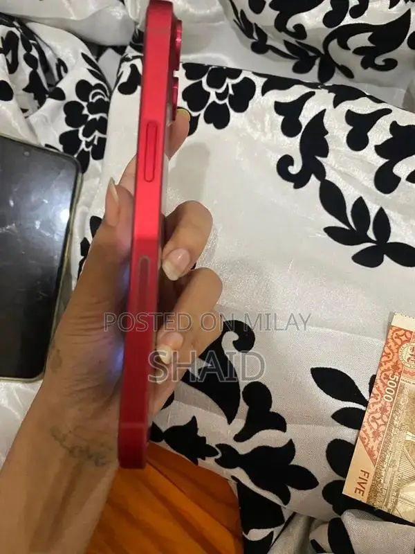 Apple iPhone 13 256GB, Excellent Condition, Full Battery Health, Face 