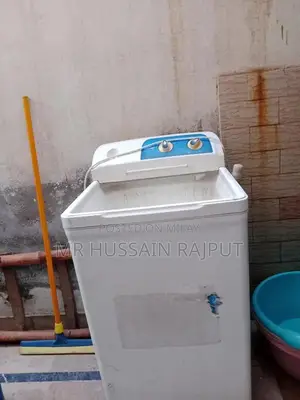 Boss 4500 Front-Load Washer, Excellent 10/10 Condition, Clean and Func