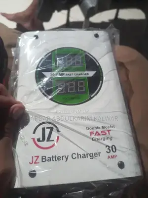 Photo - 12V 30A Smart Battery Charger with Duba Pak Technology