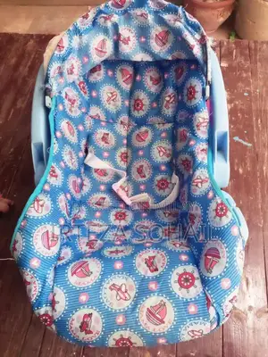 Photo - Mama Love Baby Carry Cot with Adjustable Stand and Mosquito Net