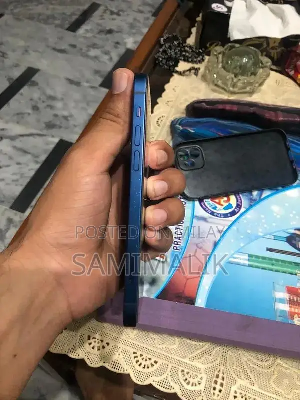 iPhone 12 64GB Factory Unlocked Waterproof Smartphone