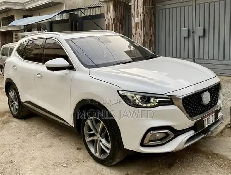 2021 MG HS Pearl White SUV, 40k km, Excellent Condition, 1st Owner