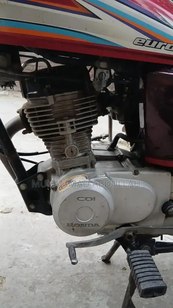 Honda CG 125 Motorcycle, 2016 Model, Well-Maintained Condition