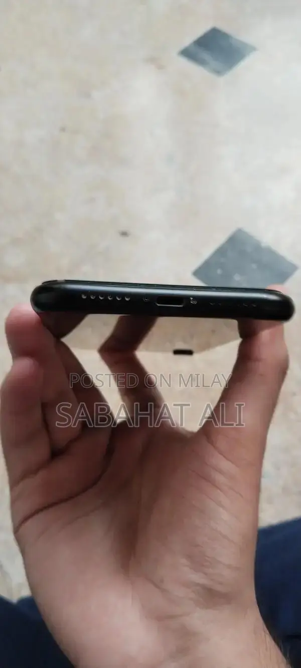 iPhone XR 64GB Waterpack Edition Smartphone