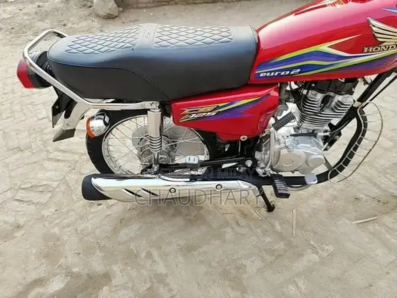 Honda CG 125 Motorcycle - Excellent Condition, Well-Maintained Vintage