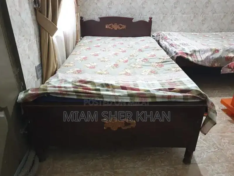 Matching Twin Beds - Quality Bedroom Furniture Set