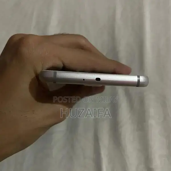 Affordable Smartphone with Compact Design