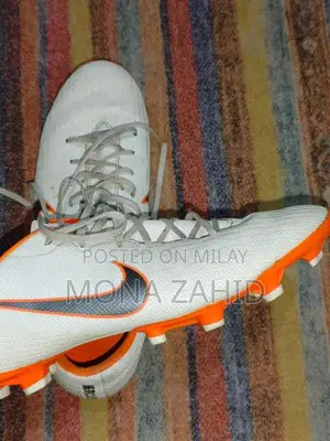 Nike Vapour 12 Football Boots - UK 10 / Euro 45, Excellent Condition