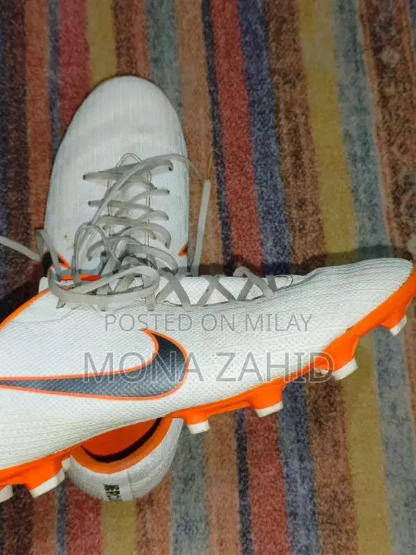 Nike Vapour 12 Football Boots - UK 10 / Euro 45, Excellent Condition