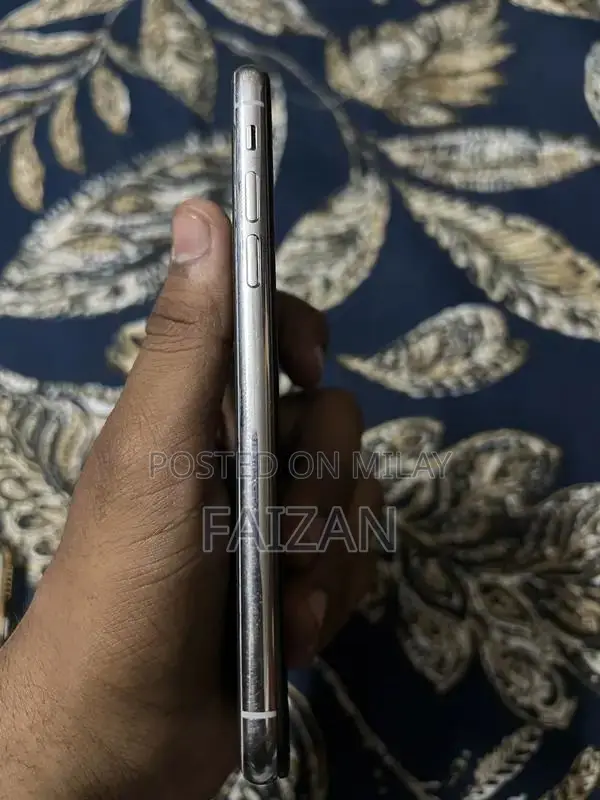 iPhone X 64GB Fully Functional Smartphone