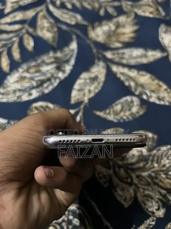 iPhone X 64GB Fully Functional Smartphone