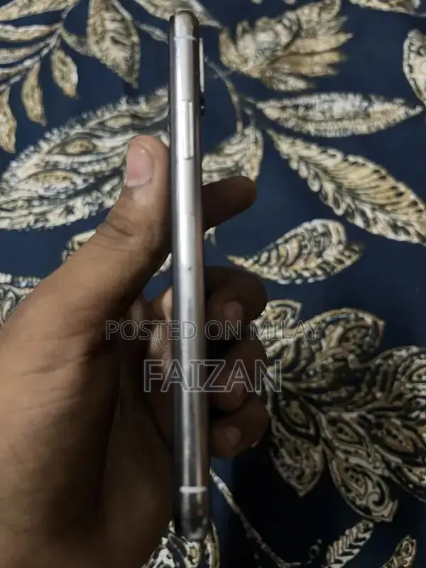 iPhone X 64GB Fully Functional Smartphone