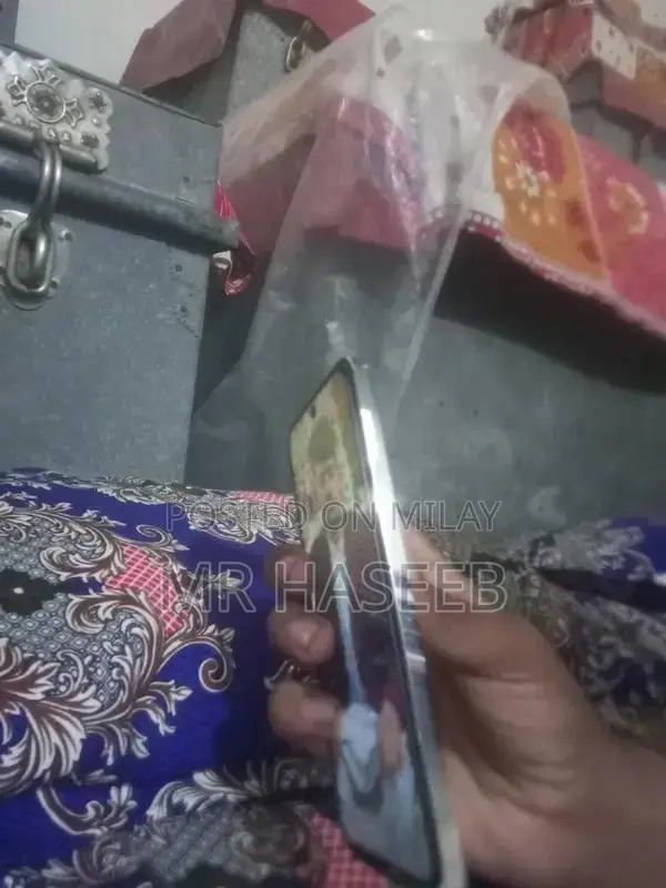 Apple iPhone 8 Smartphone - 8GB RAM, 128GB Storage, Unlocked