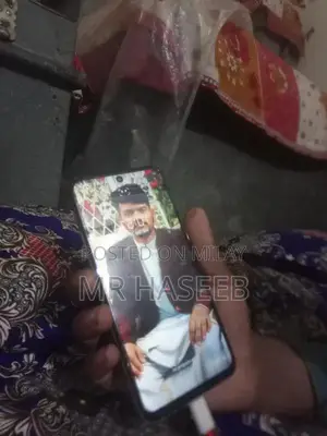 Apple iPhone 8 Smartphone - 8GB RAM, 128GB Storage, Unlocked