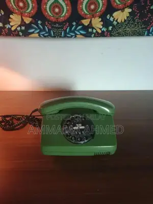 Photo - Classic Vintage Rotary Telephone - Antique Home Decor Communication De
