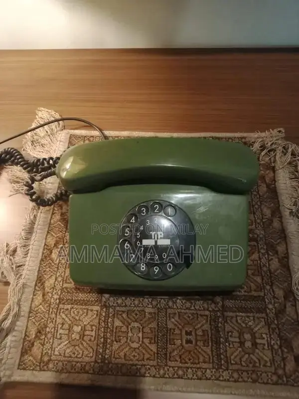 Classic Vintage Rotary Telephone - Antique Home Decor Communication De