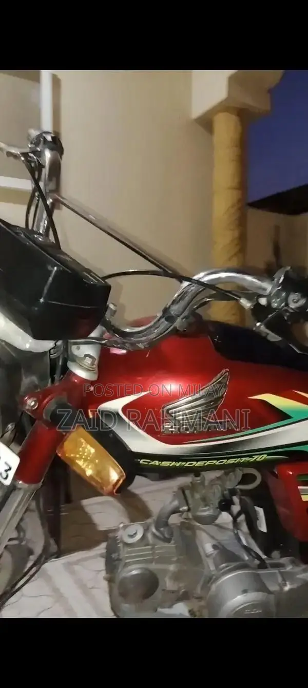 Genuine CD 70 Motorcycle Engine in Good Condition