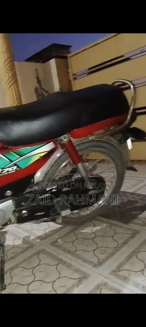 Genuine CD 70 Motorcycle Engine in Good Condition