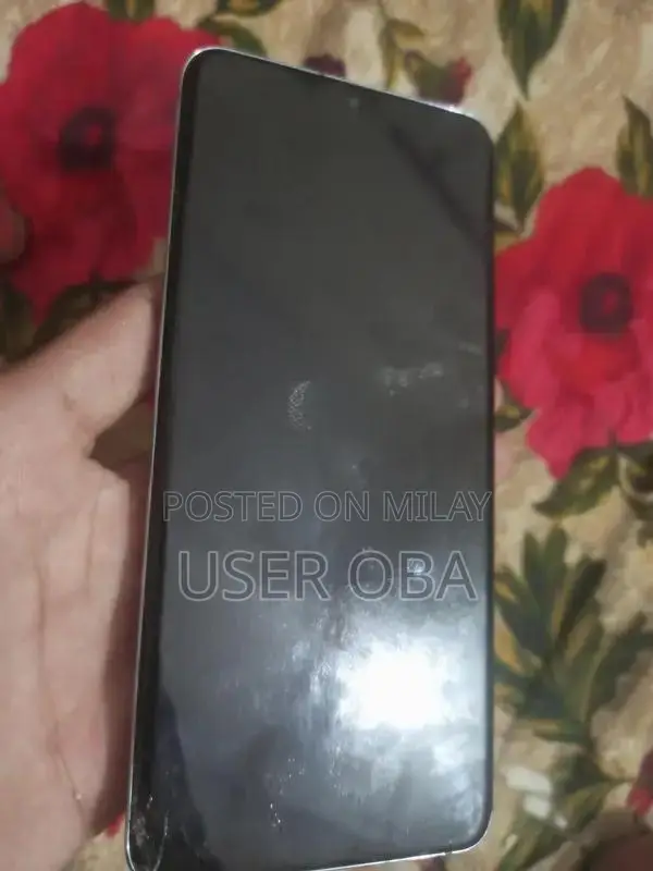 Samsung Galaxy S-Series 5G Smartphone with Minor Panel Damage
