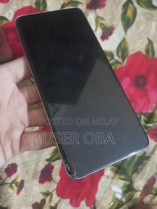 Samsung Galaxy S-Series 5G Smartphone with Minor Panel Damage