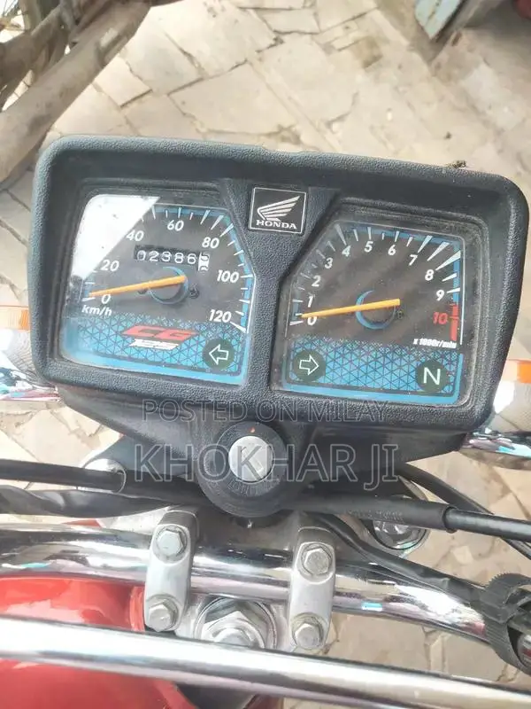 Honda 125cc Motorcycle - Reliable Urban Commuter