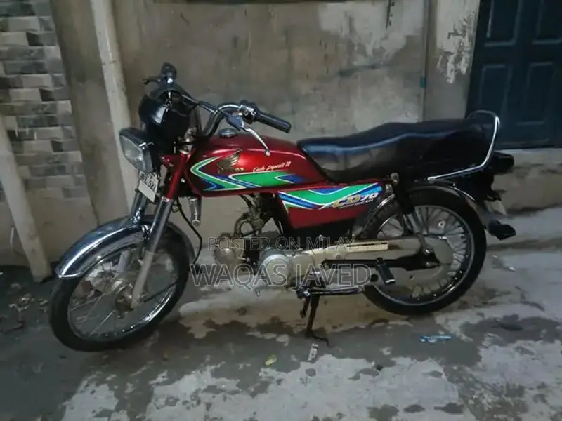 Honda CD 70 Motorcycle, 2018 Model - Well-Maintained Condition