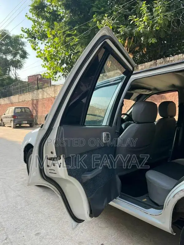 2009 Suzuki Cultus EFI Sedan - Well Maintained Low Mileage Vehicle