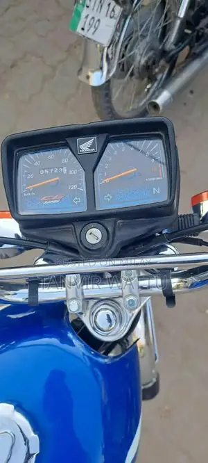 Honda CG 125 Blue Motorcycle - Classic Design