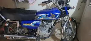 Honda CG 125 Blue Motorcycle - Classic Design