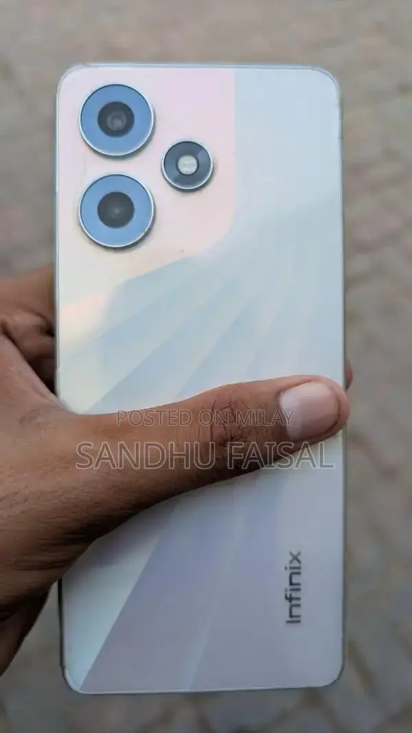 Powerful Mid-Range Smartphone with Helio Processor