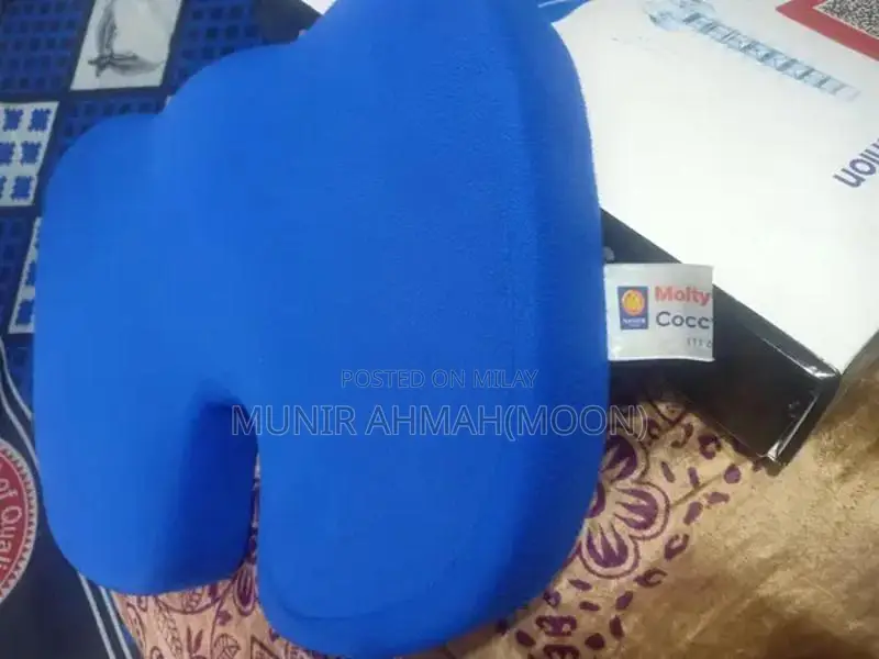 Ergonomic Coccyx Support Cushion - Donut Seat Pillow