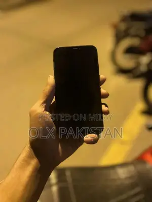 Apple iPhone 11 Factory Unlocked Smartphone