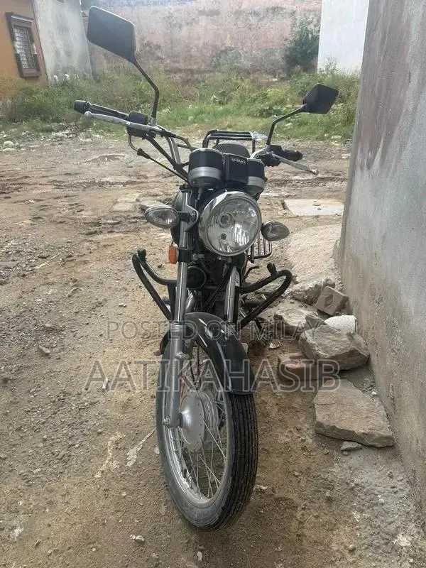 Suzuki 150 Motorcycle 2024 Model Lightweight Commuter