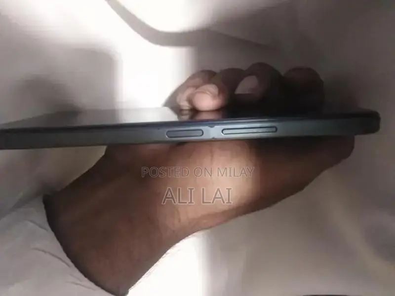 Vivo Y17s Dual SIM Smartphone with Expandable Storage