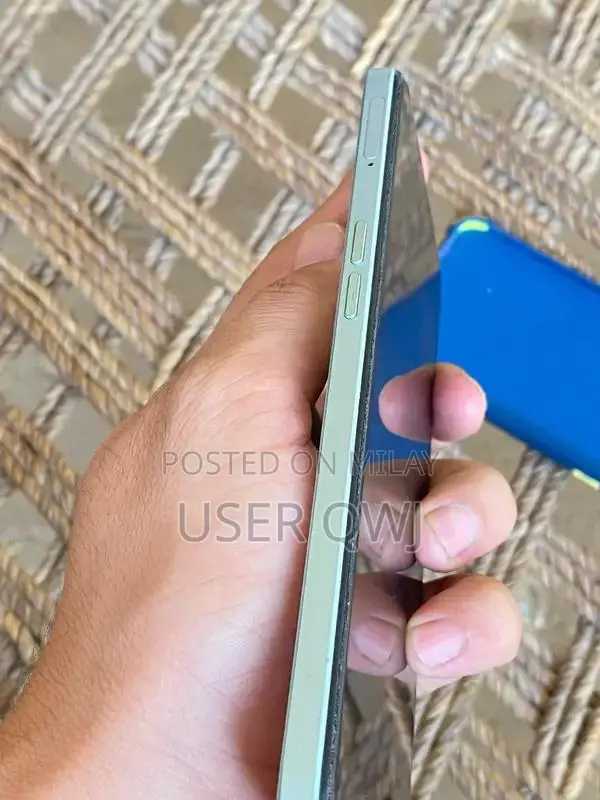 5G Smartphone with 8GB RAM and 128GB Storage