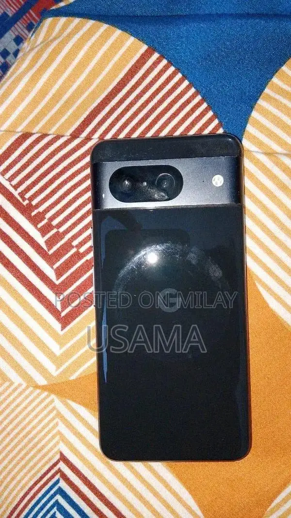 Google Pixel 8 Smartphone: Minor Shade, Sealed Packaging