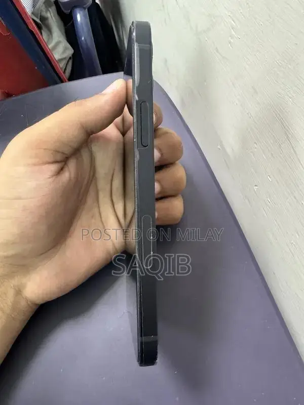 Apple iPhone 12 64GB Blackish Blue Smartphone