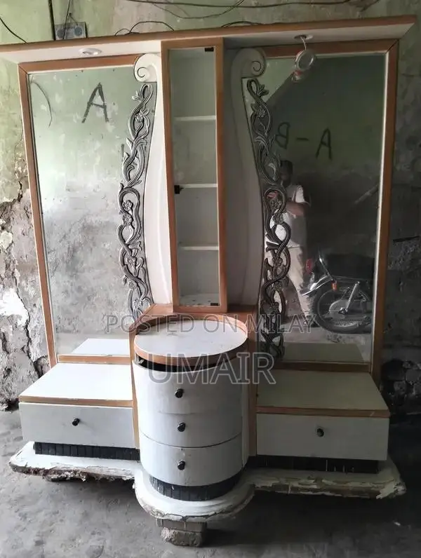 Modern Full-Size Dressing Table Side Table