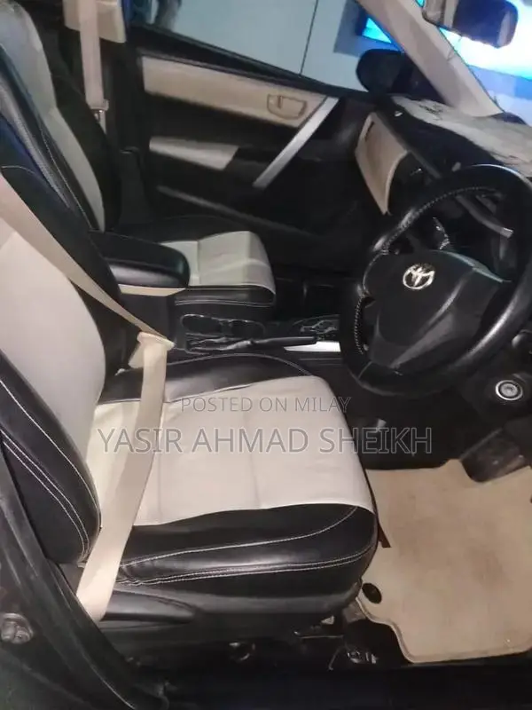 Toyota Corolla Gli Automatic Sedan 2016 Model