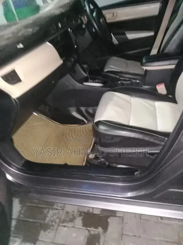 Toyota Corolla Gli Automatic Sedan 2016 Model