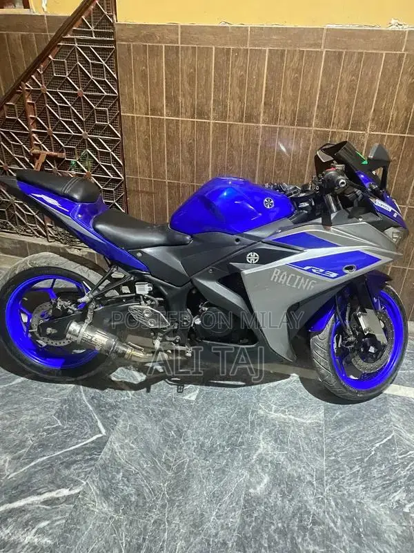 Yamaha R3 Motorcycle Replica with SC Exhaust