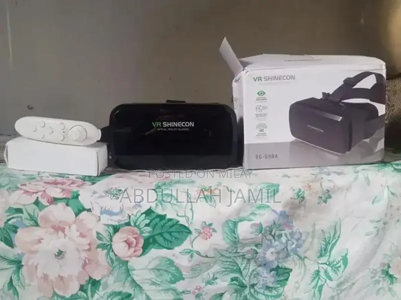 VR Shinecon SC-G06A Virtual Reality Headset with Game Controller